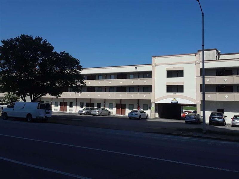 Hotel Bo, A Days Inn By Wyndham Chattanooga Downtown Exterior photo